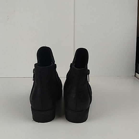 Beartraps Black Ankle Boots Size 8W - Picture 4 of 8